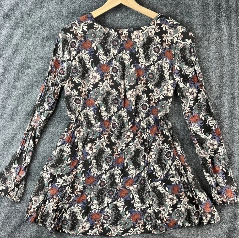 Free People Top Blouse Womens Extra Small Tasseled Pockets Floral Lightweight - Picture 2 of 5